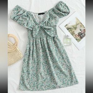 SHEIN Floral Smocked Puff Sleeves Mini Dress